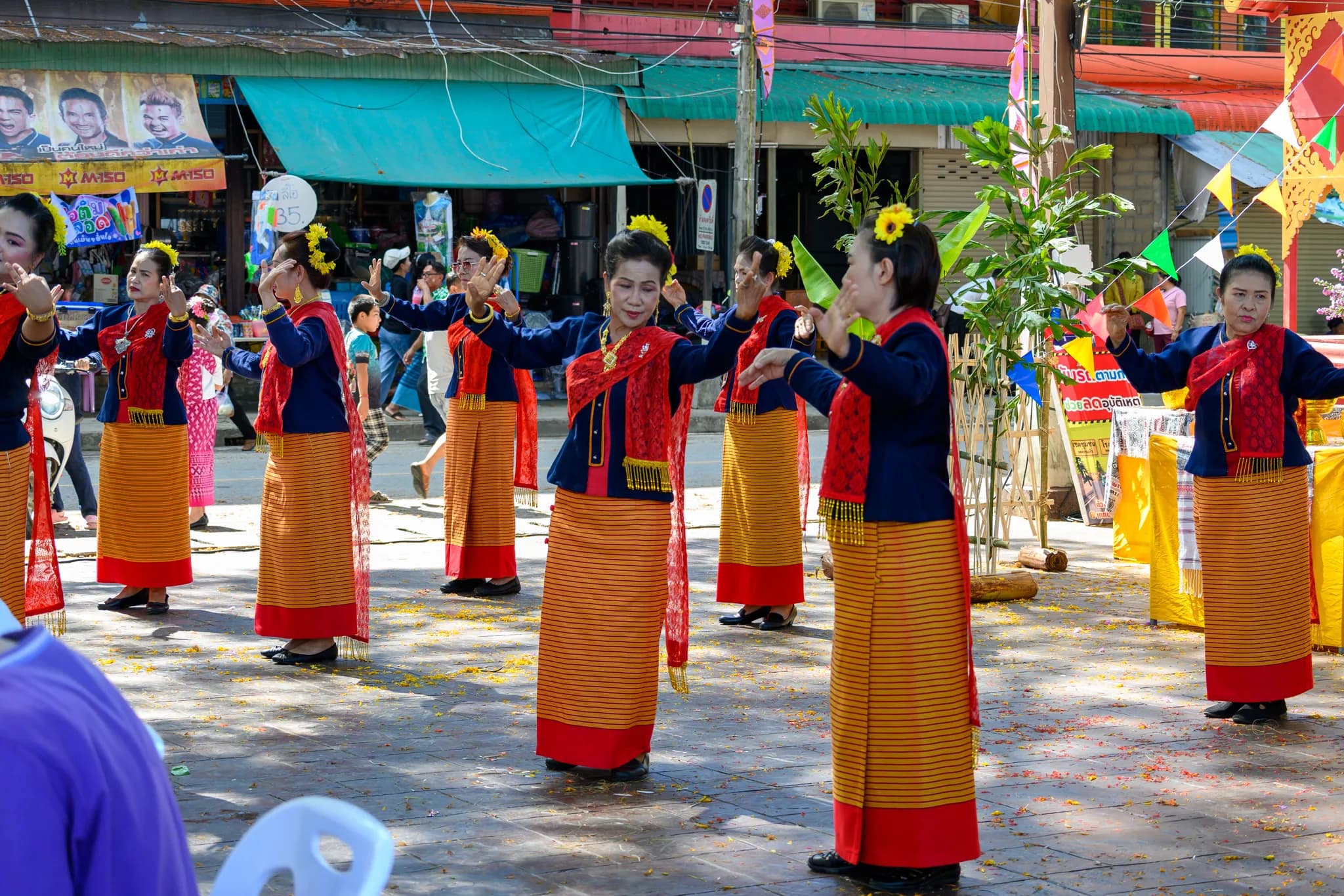 ยล เยือน เมืองเชียงแสน : สงกรานต์บ้านฉัน  สีสันวิถีถิ่นวิถีไทย สุขไกลทั่วโลก