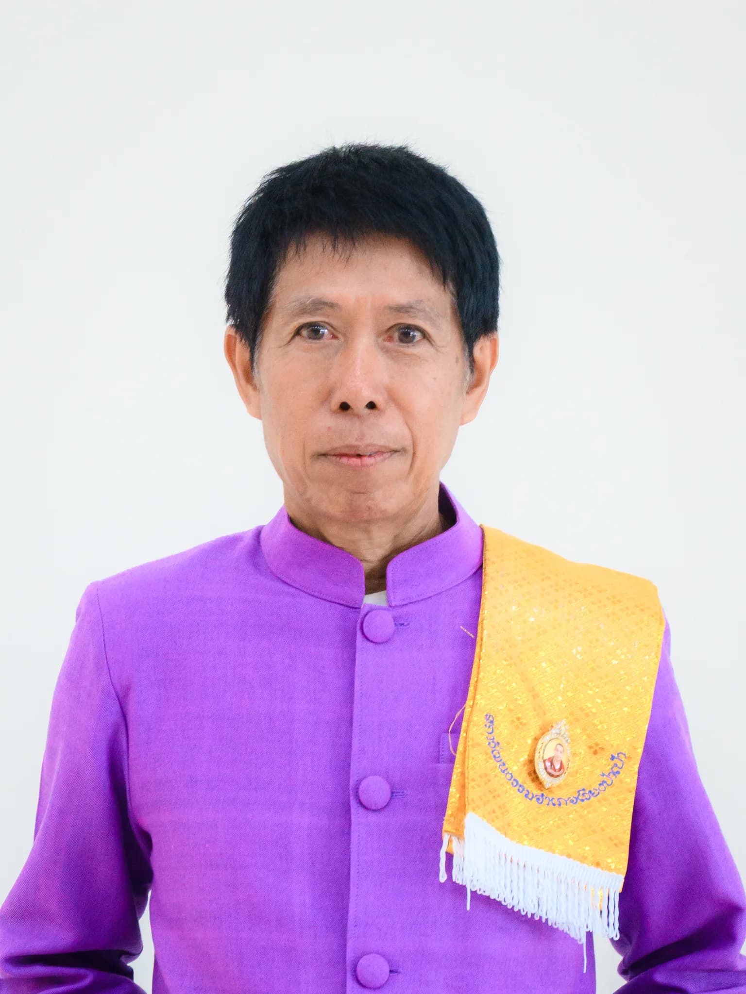 ถาวร อุ่นเจริญ